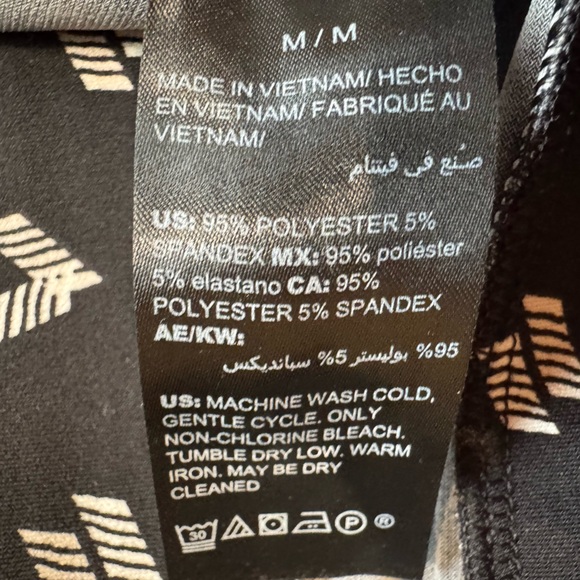 White House Black Market Patterned Wide-Leg Pants - Picture 3 of 5